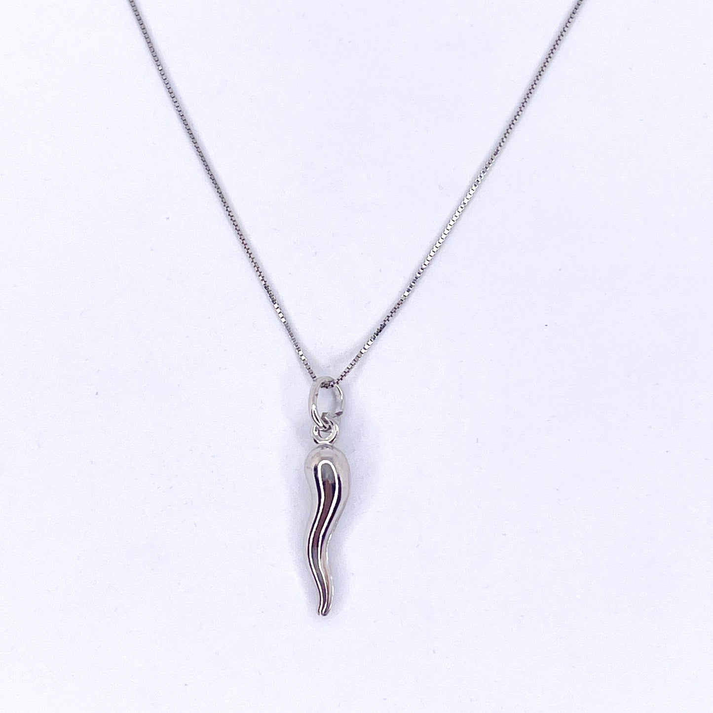 Collana con Corno smaltato